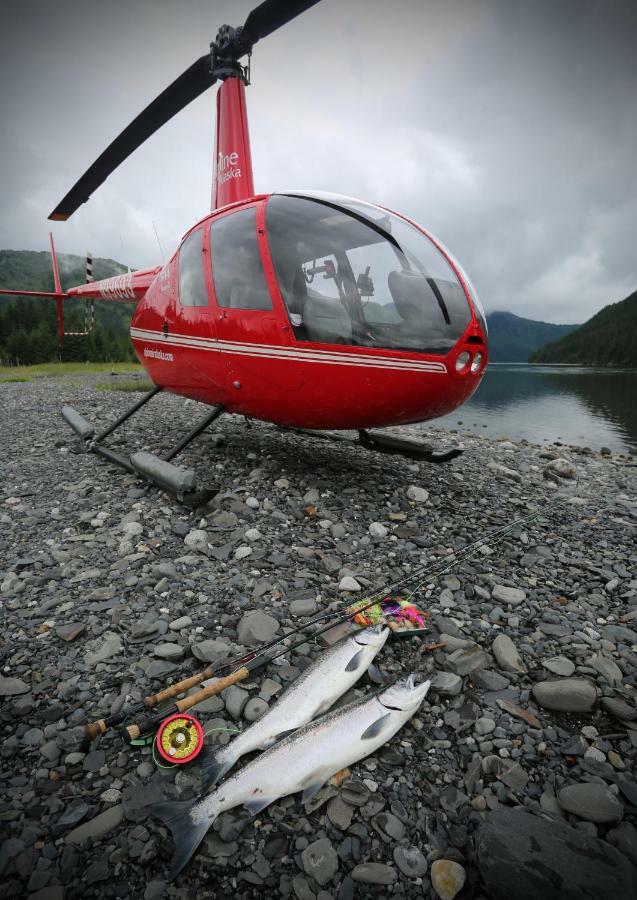 Stillpoint Lodge - All-Inclusive Halibut Cove المظهر الخارجي الصورة